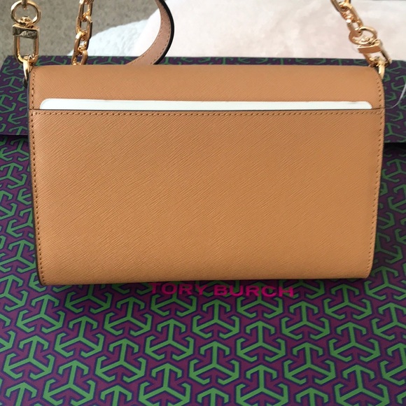 New authentic Tory Burch Emerson Chain Wallet - Picture 4 of 5